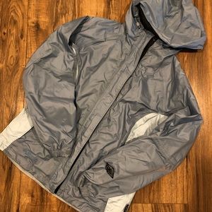 Columbia Omni Tech Windbreaker Women L